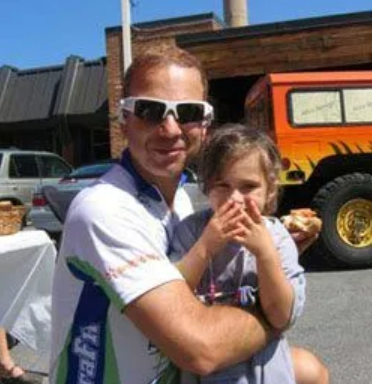 加拿大女孩绝境重生，Paley拒绝截肢让她重获奔跑人生